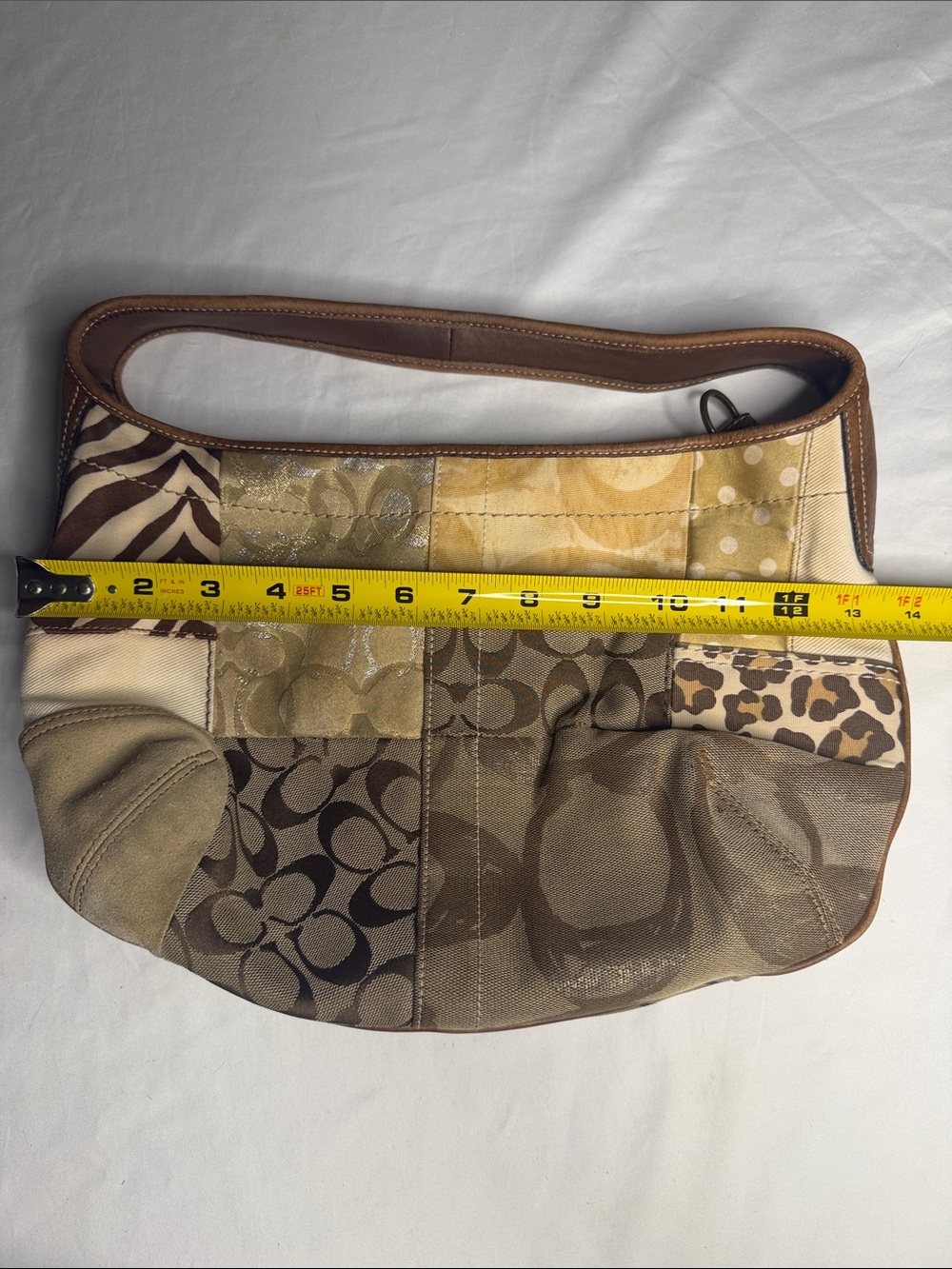 Vintage Coach Patchwork Signature Shoulder Bag in Beige Brown - Picture 9 of 12